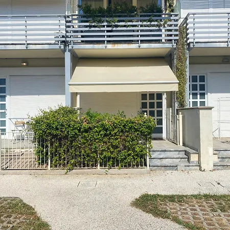 Apartment Lta Center